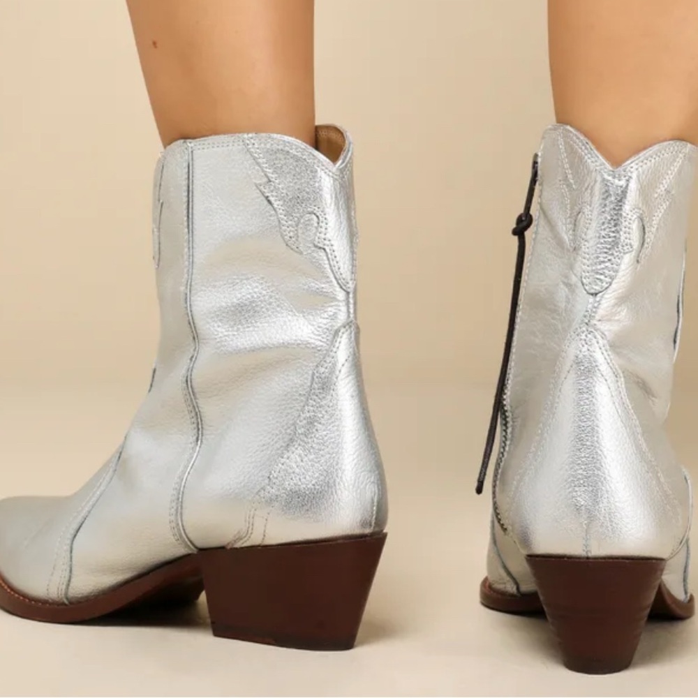 Free People New Frontier Silver Leather Western Ankle Booties - Picture 3 of 10